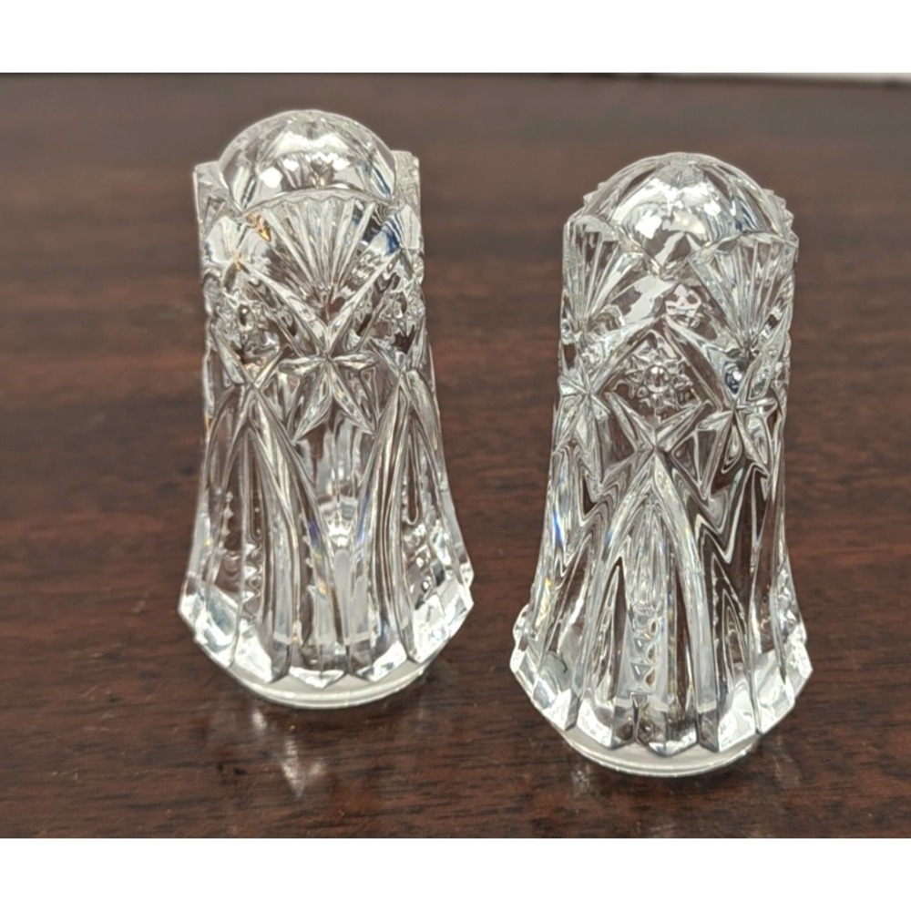 Vintage Clear Pressed Glass Salt Pepper Shakers Starburst Fan Pattern Crystal